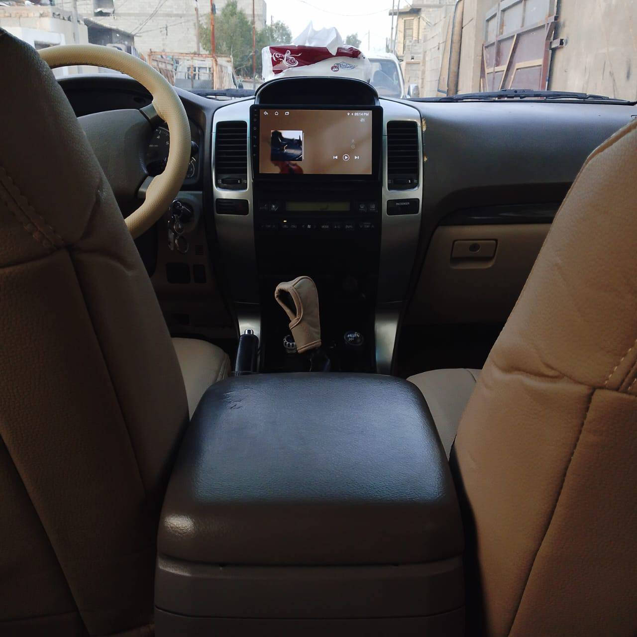 السلام عليكم تيوتا برادوا 2009 كير ومحرك كفاله حداده بشرط تخم تاير تبريد مركزي السياره بيهه بارد جمالغ سايق مع تبديل الدعاميات والسياره كما موضح بل صور علما السياره فيها حالوب بلقماره  + بنيد السعر 150 وبيها مجال  للاستفسار اتصل علئ الرقم  ***********
