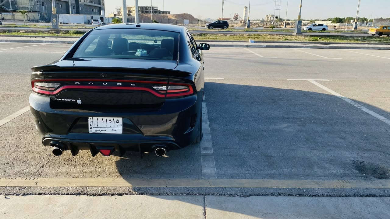 سلام عليكم جاجر 2015 اصل رقم بغداد بأسمي بي حادث امريكا بابتين جهه العبري وهنا بيه جاملغ خلفي وامامي  بدون دواخل مكينه كير تبريد حداديه شرط كفاله بيه طختين بسيطات كلش ممعدلهن سياره جاهزه للاخير سعره150 وبيه مجال للشراي مكاني قضاء الشطره معارض ابو عزيز***********
