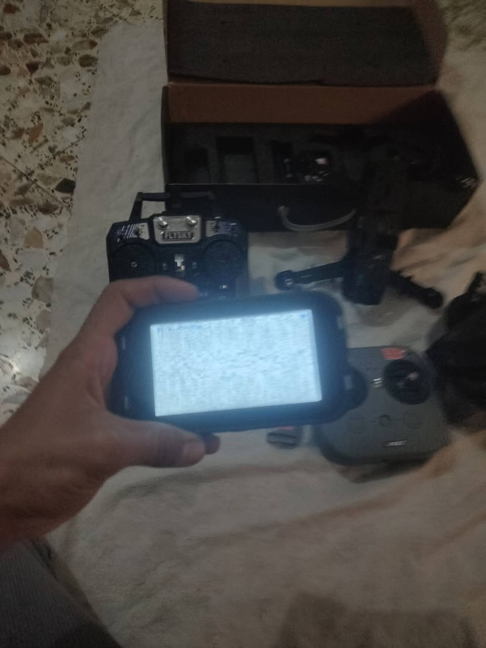 يالله السلام عليكم طيارة fpv بدون كامرة شغالة بس نقص مراوح جديدة ونضارة اي ماكس وكنترول تحكم اي ماكس شغالات //العنوان الديوانية قضاءالدغاره توصيل ماكووو تفيدك علق اني اطبلك


**إذا كنت صاحب هذا الإعلان وتريد حذفه لأي سبب، رجاءا أرسل رسالة إلى الدعم الفني**