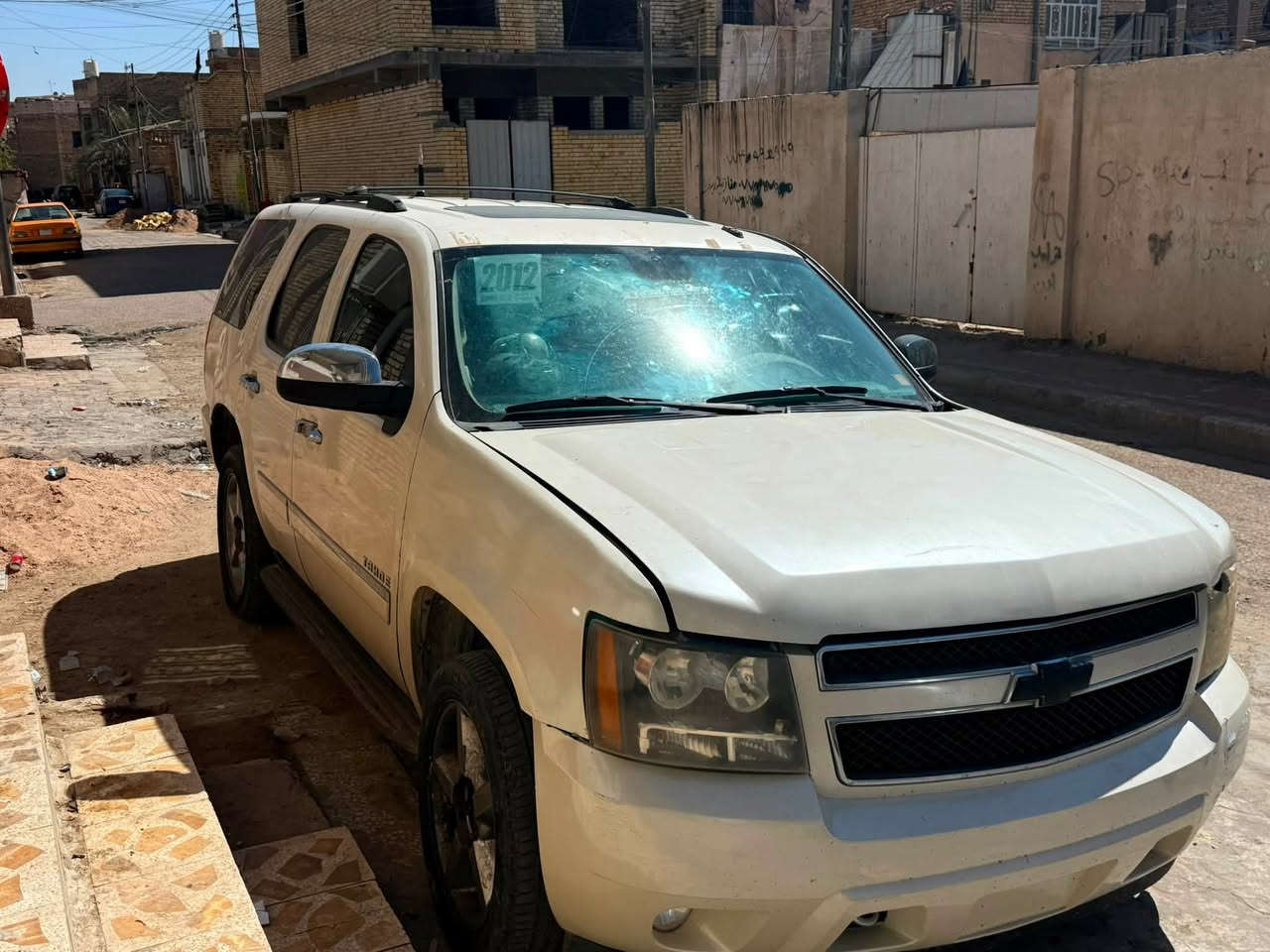 تاهو للبيع 2012 كصه قماره نقصه تبريد
وبسعر رمزي 38ورقه قفل /الرقم ***********
وأخوان لحد يتصل ويحجي نص ساعه وبل اخير ما يشتري صور واضحه كدامك وكاتبلك سعر ونقصه /مو تتصل تضل تسولف لأن مليت من هذي الشغله بس فكريات ..مع احترامي إلى الأشخاص الطيبين
