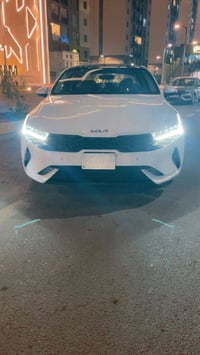 السياره خليجيه ماشيه 67الف السياره فول اباسمي تحويل ثاني يوم والسونار ...