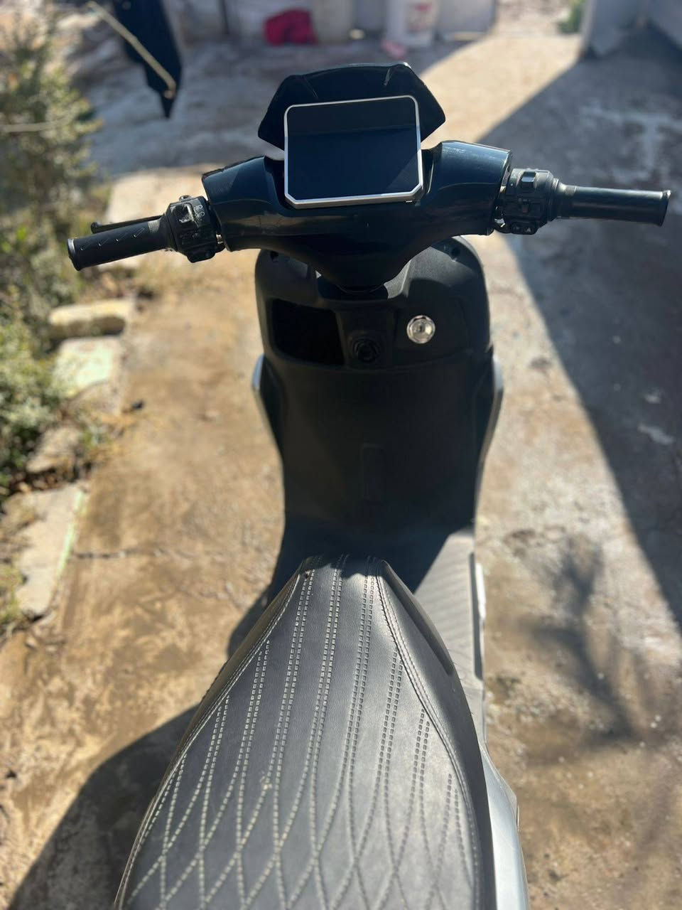 اسلام عليكم دراجه شحن البيع ست بطاريات شحن مستخدمه شهرين السعر ٧٥٠ رقم الجوال ***********٠
