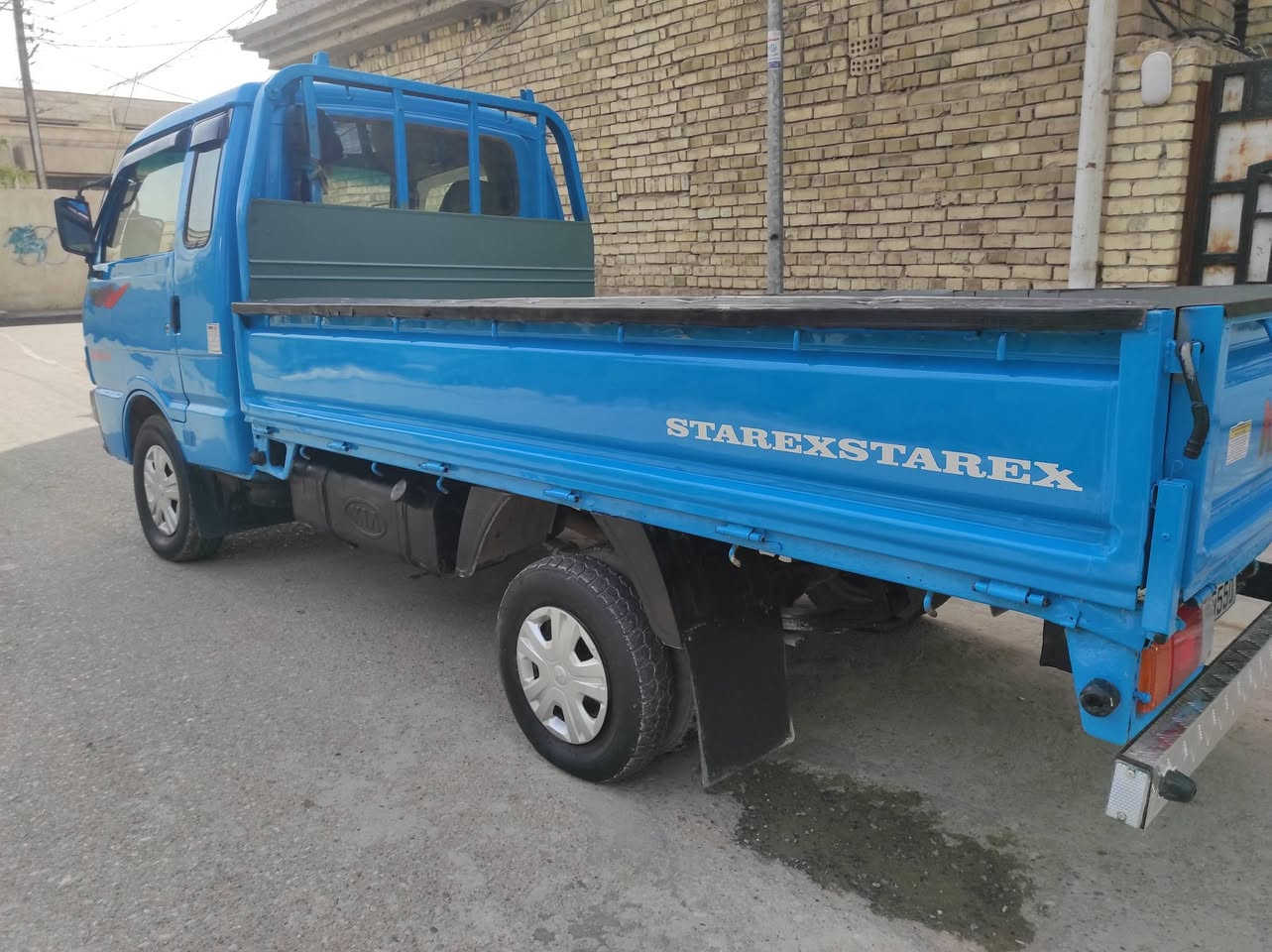 كيا بنكو موديل 96 رقم انبار نكليزي سنويه بسمي  سنويه لقايه 31 محرك كير اكسن شاصي  مكفولات السيارة مصبوقه الجماليه  سعر 57 وبيعه مجال سكن بغداد رقم الهاتف ***********
