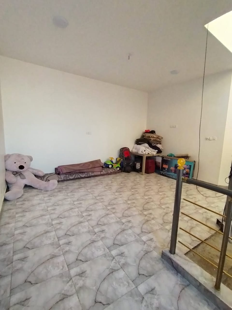 🕋 بسم الله الرحمن الرحيم 🕋
مكتب أبو ليث الجميلي لبيع الدور والأراضي السكنية والزراعة في الجغيفي الثانية 
       ⭕️المكتب⭕️
     قرب منفذ كريم عفتان
يوجد بيت
للبيع
بلجغيفي الثانية
 قرب جامع الذكر الحكيم
طابقين
الوجه 7ونص
4غرف نوم
3حمامات
صالتين
مساحة 172

بحي الجغيفي الثانية

 ⚠️ الشارع 🚸 : 10

🧰⚖️ نوع الملك 🧰⚖️ : طابو زراعي

💸💰 💰💸:

للاستفسار : مراجعة 
علمأ اني مكلف بلنشر
??#مكتب_ابو ليث الجميلي_للعقار 🥇
📮🧧الجغيفي الثانية في الفلوجة 
قرب منفذ كريم عفتان🧧📮

        ☎️📞  للاتصال : ***********او***********??☎️

#عقارات_الفلوجة #عقار_للبيع #عقارات_الانبار #عقارات_العراق #مصطفى_الحلبوسي #العقار #عقار
#العقار_للبيع #للبيع #بيع #بيت #بيوت #قطعة #قطع
#ارض #اراضي
