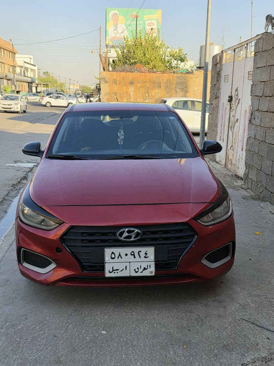 اکسنت 2018 ئەمەریکی
سەنەوی هەشت مانگه بەسەرچووە 
350 هەزار غەرامەی لەسەرە 
دوو پارچەی بۆیاغە .سندوق و بۆنیت 
چامرلغ سەکنی ساردی تیایە سندوقەکەی کەمێک ناوی گرتوە گێرو مەکینەو تەحویل بەشەرت بەناوی خۆمانە سەیارەکە لە شەریکەوە یەک دەستە سعری 91وەرەقەو مجالی کەم شوین کرکوک  ***********
*********** أربيل, العراق
