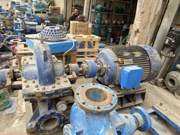 السلام عليكم 
مضخه ماء 8/6 هيد 60 صناعه بالغاريه خاصه في المشاريع شرط العمل سبلت كيت مع محرك كهربائي100 إحصان دوره 1500 ملفوف غير بلادي على الكهرباء الاعتياديه تجميعه المحرك مع المضخه بلاديه 
العنوان :سامراء سوق مريم الصناعه القديمه 
الهاتف :***********
