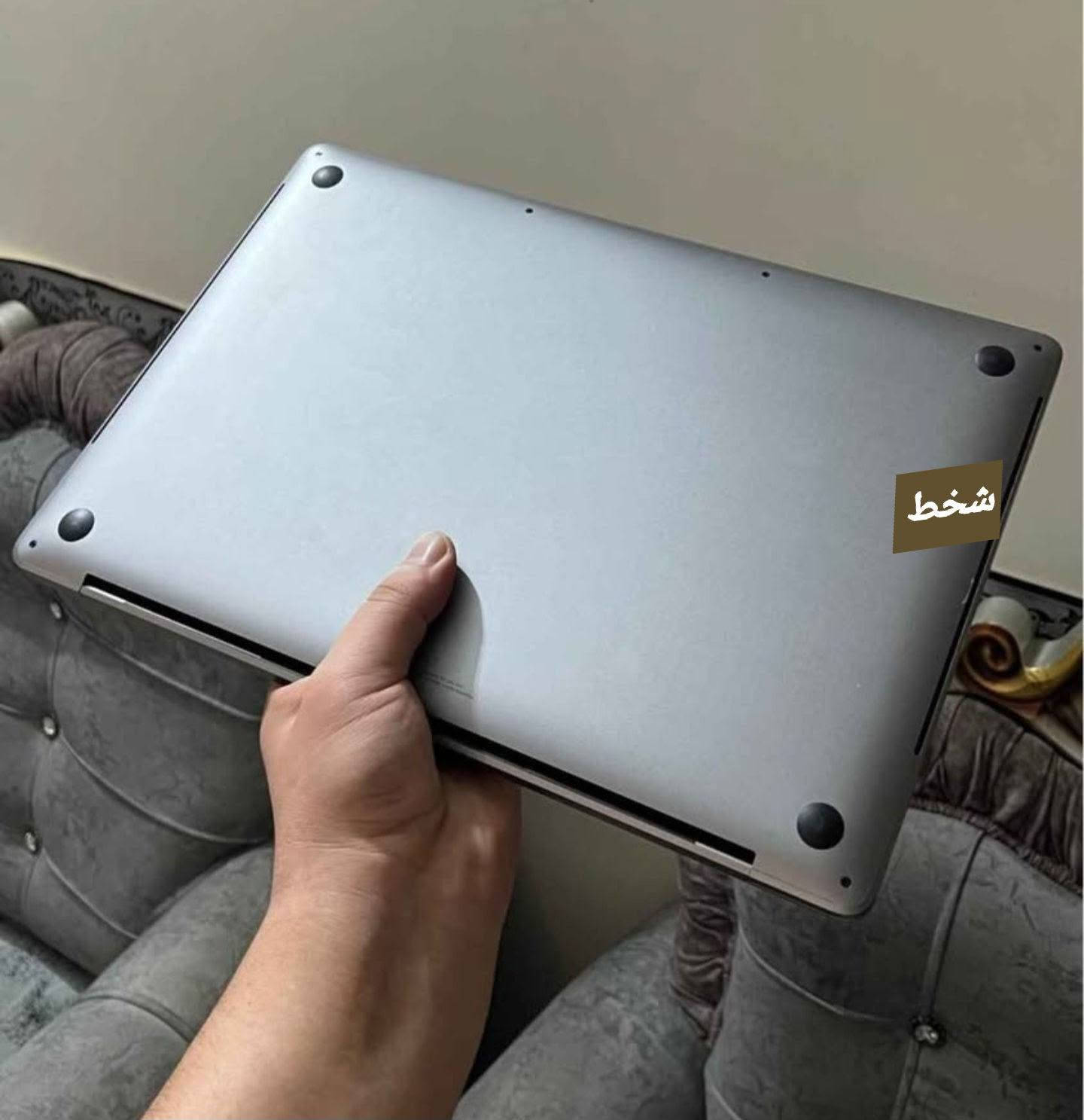700.000
Macbook pro 2019 16INCH
I7
512GB
16G
180Cycle
بغداد
*********** واتس اب
