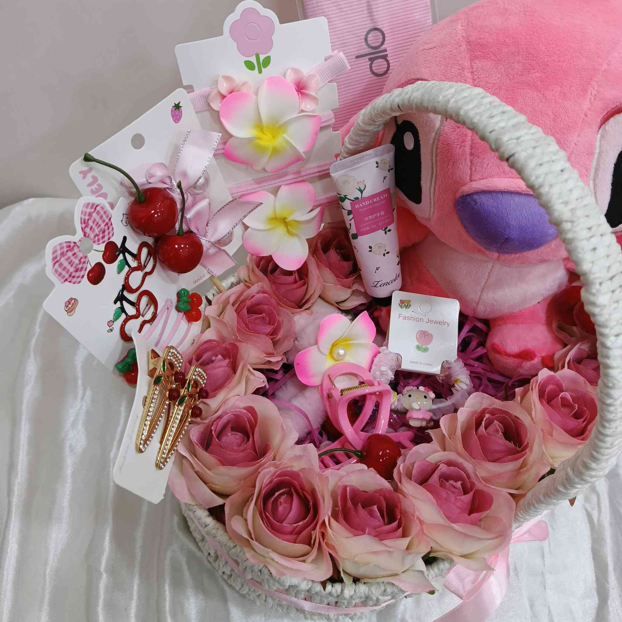 طلب خاص هدية عيد الحب من ام لبنتهه ربي يحفظكم


**إذا كنت صاحب هذا الإعلان وتريد حذفه لأي سبب، رجاءا أرسل رسالة إلى الدعم الفني**