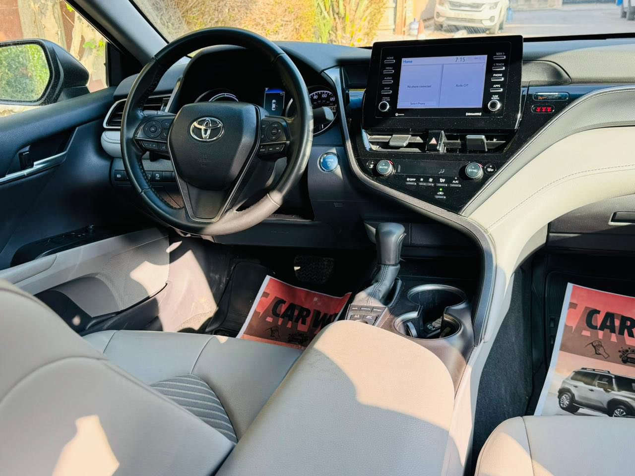 للبيع :تيوتا كامري.
الفئة:- SE هايبرد. 
الموديل :- 2024 
( رقم بغداد سنويه بسمي)
الضرر موضح بالصور حدثه سطحي بابين صبغ فقط 
ايرباك برده
1-عداد المسافه 32 لف ميل
2-حجم المحرك 2500 هايبرد
3-بصمة /بصمه ابواب/داخل جلد ابيض 
4-كرسي كهرباء
5-زنون عالي ناصي 
6-رادر امامي+جانبي وتحديد مسار
7-شاشة كبيرة/كامره 360/تحكم ستيرن جهيتن
8-شاحن لاسلكي /هاند بريك بصمة
*وباقي الموصفات المعروفة في فئة SE
السعر 220 ورقه
((مكاني بغداد المنصور))
صور لحادث ورقم لشاصي بلمنشور
***********
