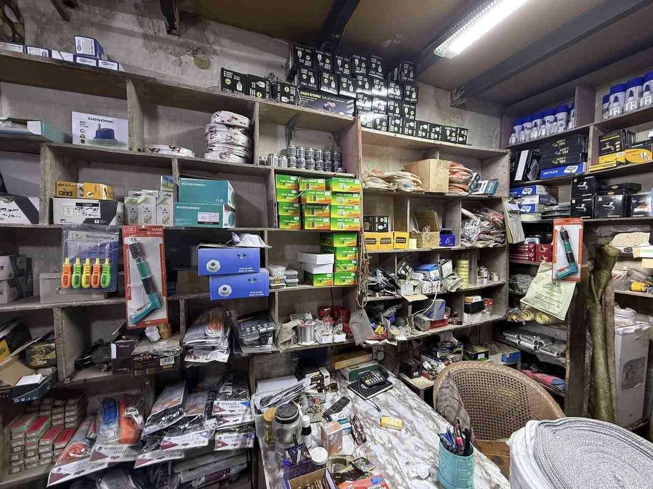 السلام من رخصه الادمن غراض انشائيه للبيع شلع مكاني بغداد حي السلام الطوبجي للتواصل على الرقم *********** او على الخاص..
