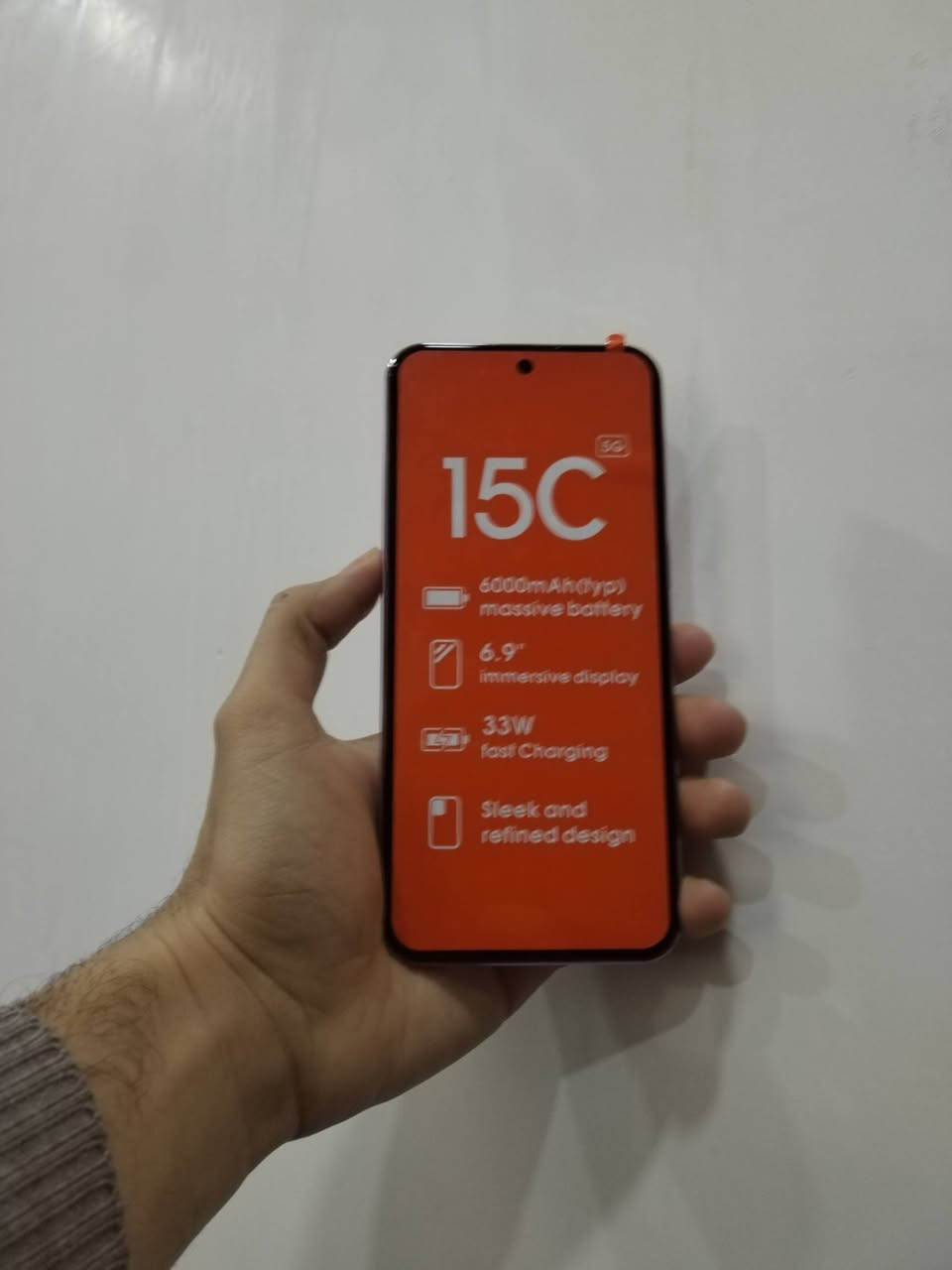 موبايل شبيه ريدمي يعني كوبي بس بنفس الشكل والمواصفات جديد نظام اندرويد ينزل كل شي يشغل ببجي ذاكرته 256 كامل ملحقات شاحنه وگفر شفاف وسماعات ولزگة شاشه ب 105  وبي مجال  وتوصيل مجاني جميع المحافضات للتواصل مراسلة الصفحه او على الواتساب ***********
