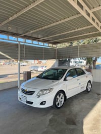 كورلا ٢٠١٠ • مكينة ١.٨ • تايرات نوية