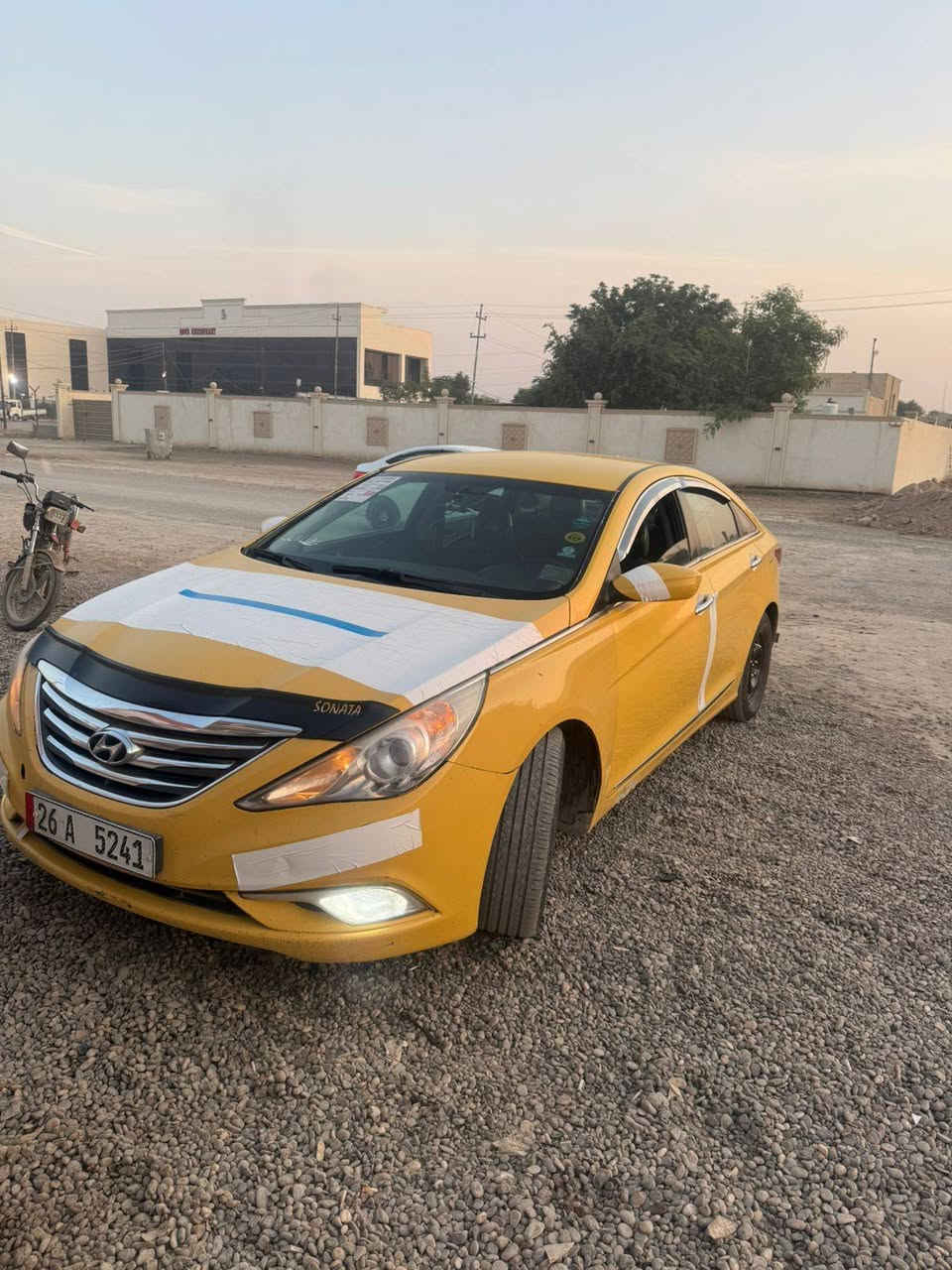 سوناتا 2011 بيه قطعه وحده فقط
السياره ليبل واحد
بدون دواخل 
وارد امريكي
كير مكينه كهربائيات كله مكفول 
دوشمه جلد 
حداديه جديده
سنويه جديده 
هزه جديده
ادامه ستوني مسويله بس تركب وتطلع 
مصفر هيئه وغرامات 
رقم صلاح الدين دولي 
السياره ابسمي تحويل مباشر
سعر88 وبي مجال
مكاني صلاح الدين سامراء
***********
***********
