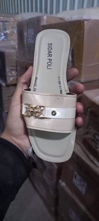 ملابس تركي • مقاسات نسائي ٣٧-٤٠ • مقاسات رجالي ٤٠-٤٥