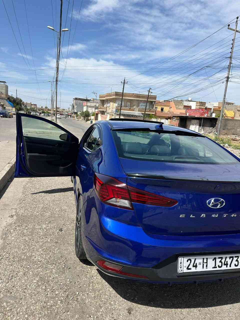 بسم الله الرحمن الرحيم 
 🛑⭕️ للبيع ⭕️🛑 
💢سيارة شبابية عائلية بأمتياز 💯
🔵 هيونداي الانترا Hyundia Elantra🔵
 🚀 فئة سبورت 🚀 
موديل 2️⃣0️⃣2️⃣0️⃣
 🔹🔵لون أزرق بحري مميز 🔵🔹
💢حجم المحرك 16Turbo صاروخ ✈️🚀
💢داخل جلد اسود
💢 فتحت سقف سلايت رووف 
💢  تطعيمات كاربون فايبر بالدشبول 
💢 ثلاث انظمة قيادة 
💢 كشنات امامي تدفئة 
💢 محرك كير شرط ( تفحص وين ماتريد) 
💢 طخم امامي خلفي جديد 
💢 ادامة جديدة كاملة على منظومة الاحتراق 
💢 ضرر السيارة قبغ صندوق وخشم البوند بدون لا دواخل ولا للغد وصور الحادثة موجودة بالمنشور 
💢 كزوز رياضي صوت طرب 🎼 
💢 هزة السيارة جديدة 
💢 رادار امامي 
💢 تحديد مسار 
💢 رادار جانبي 
💢 اوتو بريك ( توقف ذاتي ) 
💢 ويل 18 
💢 سنوية نافذة ل ٢٠٢٧ 
💢 كامرة خلفية وشاشة كبيرة بلادي 
💢ايرباك سليم ولا واحد طاك
💢 ماشية 95,000  ميل  
💢 تبريد بيانو قطعتين مع شاشة عرض 
💢 لايت امامي زينون عدسات + بك لايت لد  
🛑 السعر المطلوب بلاش 135$مع مجال بسيط  ⛔️
❌🛑غير متواجد على الفيس 🛑❌
للتواصل مع الرقم ‭٠٧٧٠ ٠٧٥ ٧٥٥١‬ - ‭٠٧٥٠ ٧٢٤ ٤٠٣٢‬ موصل, نينوى
