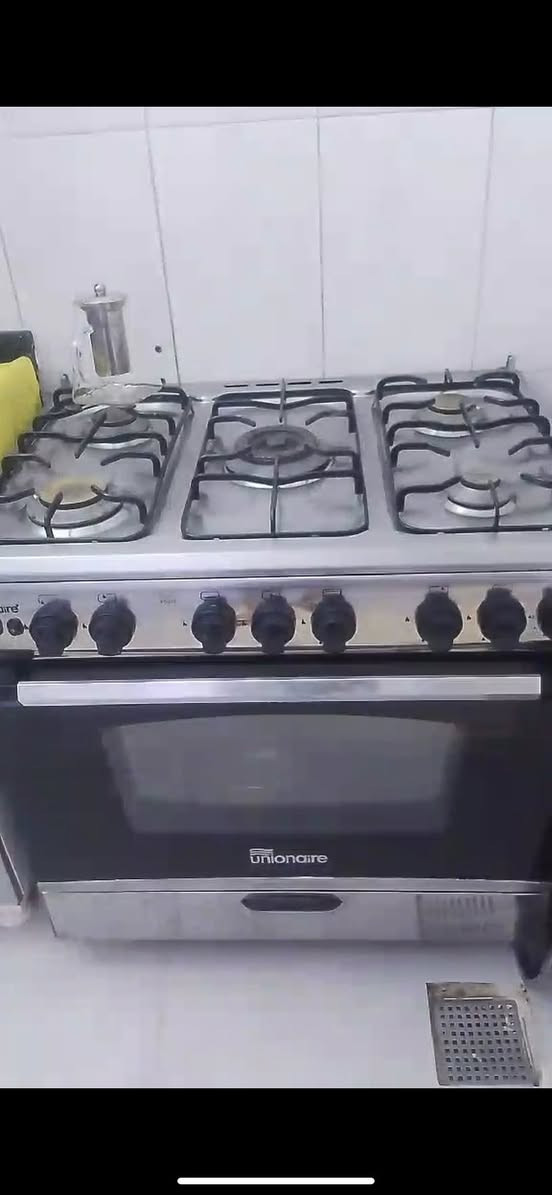 ميز طعام وتخم سيت كامل نضيف كلش مكان بغداد
الطباخ شغال


**إذا كنت صاحب هذا الإعلان وتريد حذفه لأي سبب، رجاءا أرسل رسالة إلى الدعم الفني**