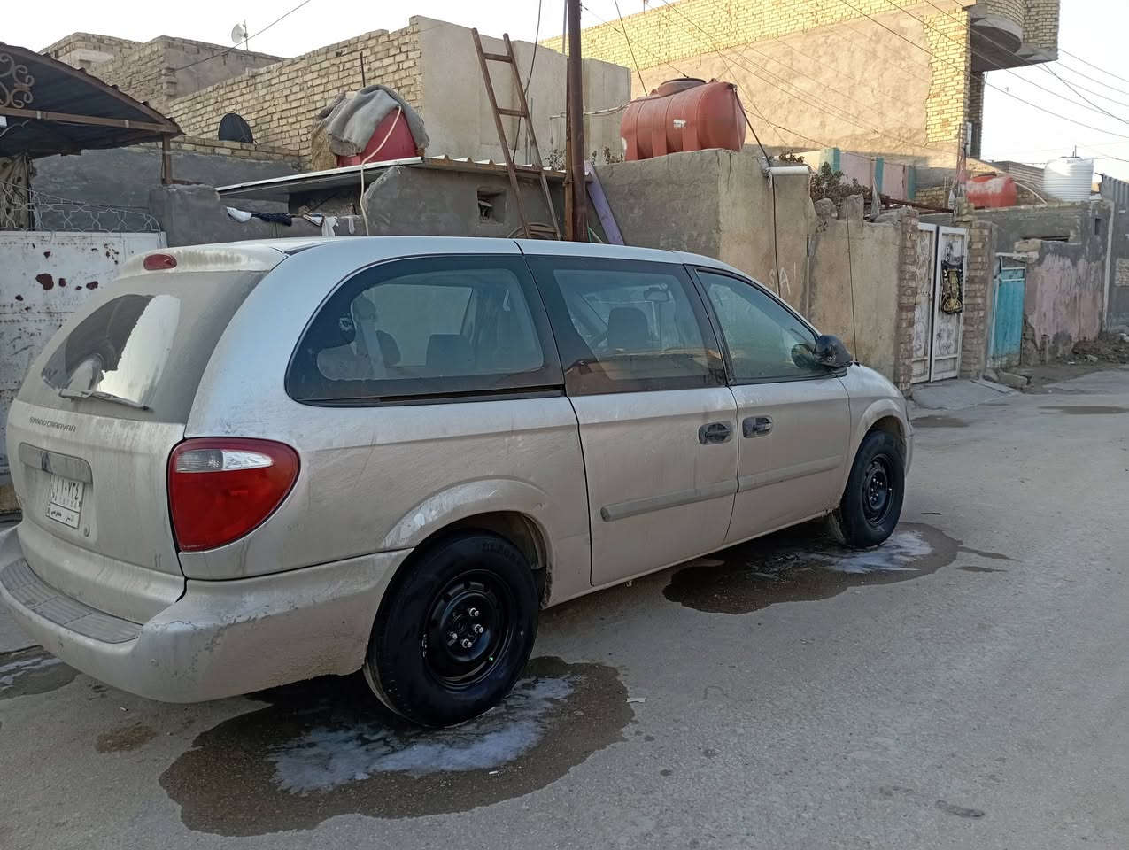 سالام عاليكم دوج كرفان 2007 البيع مكفوله من الظربه والصبغ تبريد تدفائاشغال كشنات سياحي مري كرباء  وبسمي بابل الشوملي ***********
