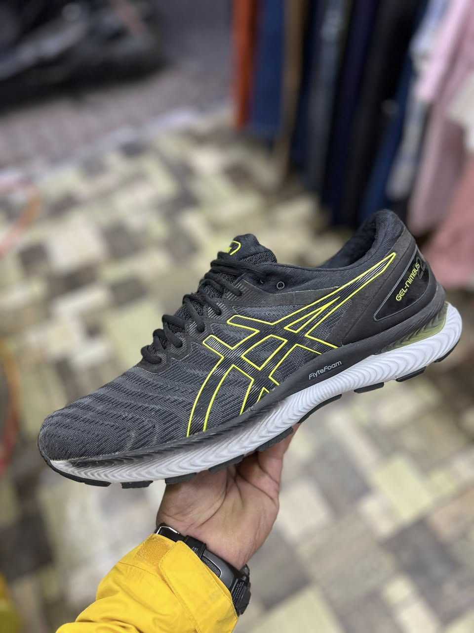 ازيكس
بالة اصلي
قياس 46
توصيل جميع محافظات 
واتساب
***********
