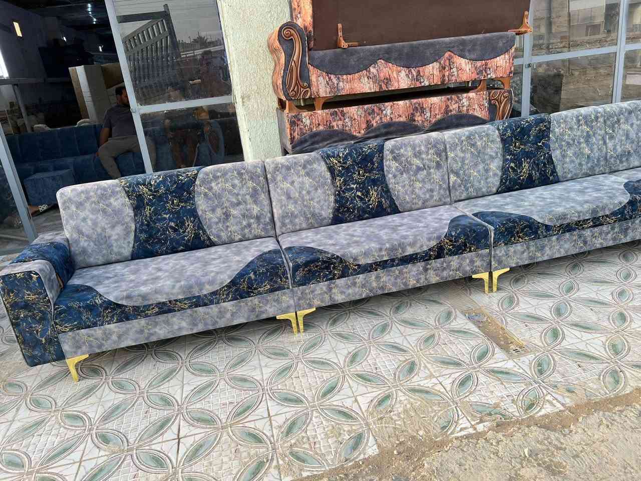 تخمين مستخدم نضيف ٢٠ نفر سعر مناسب العنوان الدوانيه تقيه يم ساحه توديع معمل ومعرض ورده الربيع رقم *********** بي وتساب متواجدين
