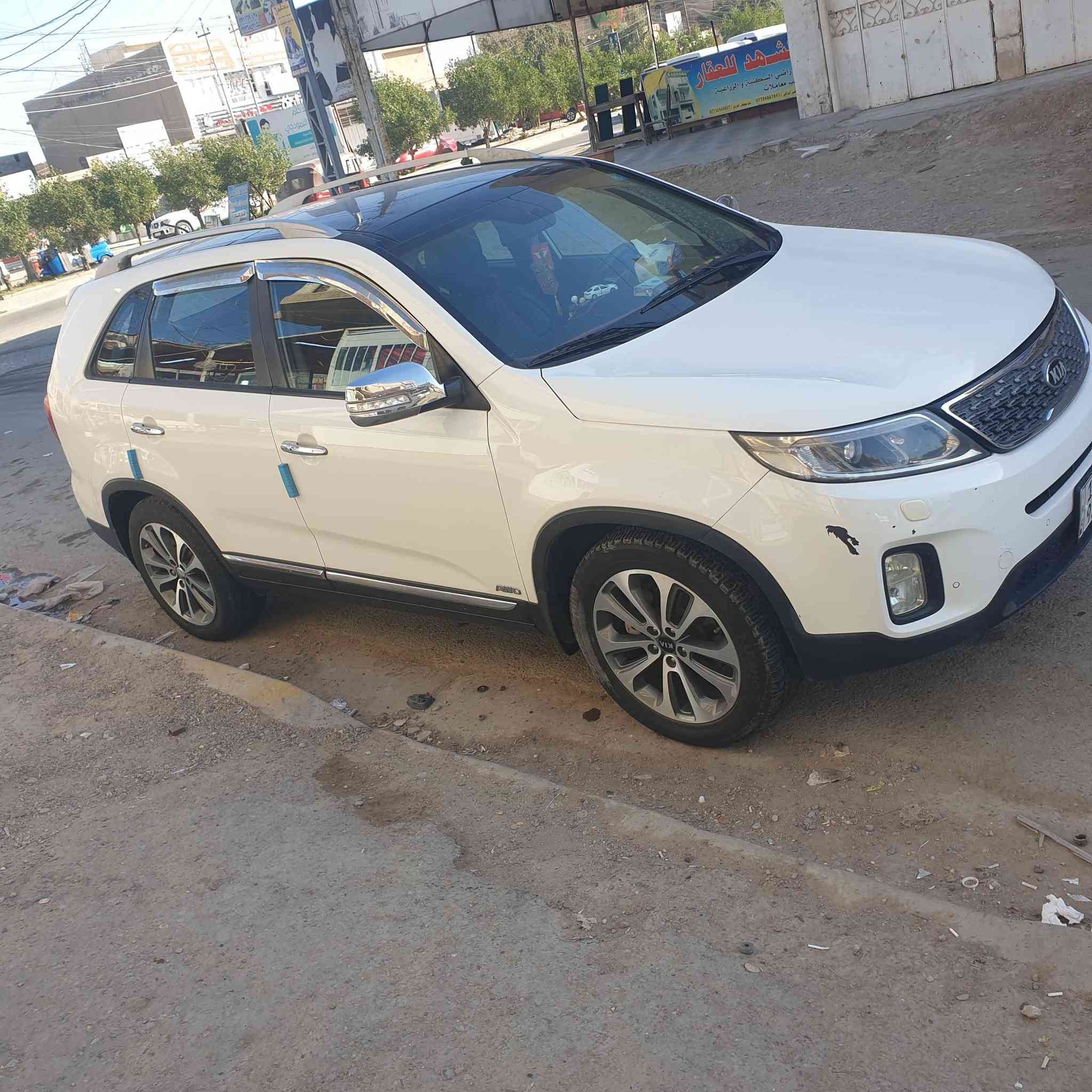 السلام عليكم سورنتو مديل 14كويتي فول موصفات 1/1مكان السياره بغداد ***********
