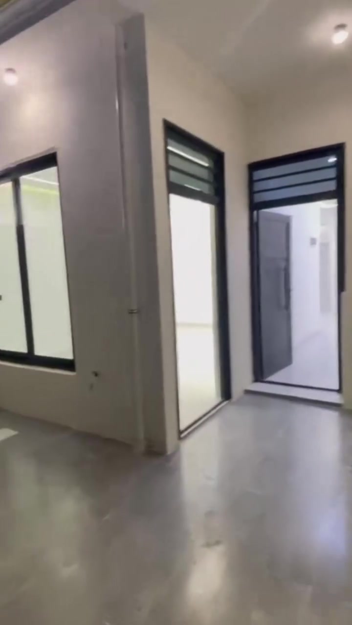 دارلبيع ١٢٠متر فول مواصفات سقف مغربي فول كاشي كركوك دروازة على طريق سليمانيه يم جامع خديجة كوبرى موبايل ***********كورك*********** البيت جديد صفرمامسكون بيه البيت بيه غرفتين نوم استقبال مطبخ صحيات كراجي مطبخ حار هول دكت مركزي
