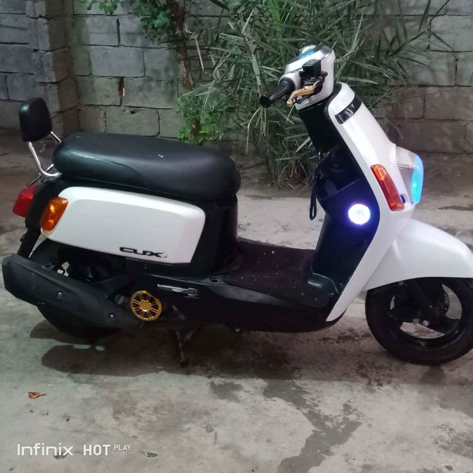 السلام عليكم شباب دراجه بوليس للبيع نوزل مسطره 2011نضافه فووول السعر خاص عنوان القاسم


**إذا كنت صاحب هذا الإعلان وتريد حذفه لأي سبب، رجاءا أرسل رسالة إلى الدعم الفني**