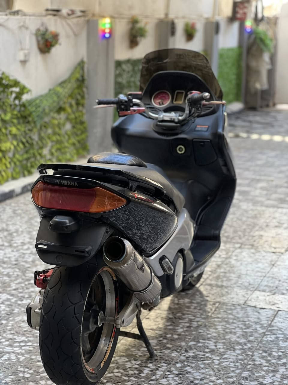 السلام عليكم تيماكس نوزل 2008 نازله من كلشي وكلاشي فجوج حمر دشبول احمر   دراجه عله ايدي ممتعوبه صالصنه اوفر اصليه جاملغ امامي كاربون فايبر سعر 22 ورقه *********** بغداد حي البنوك
