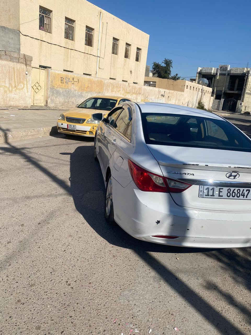 سوناتا ٢٠١٣
الضر كما موضح بسونار 
تبريد قطعتين
شفتات ستيرن
گير ممفتوح
محرك مجفت جديد
سنويه جديده
السعر107 وبيها مجال
***********
اتصال او واتساب
