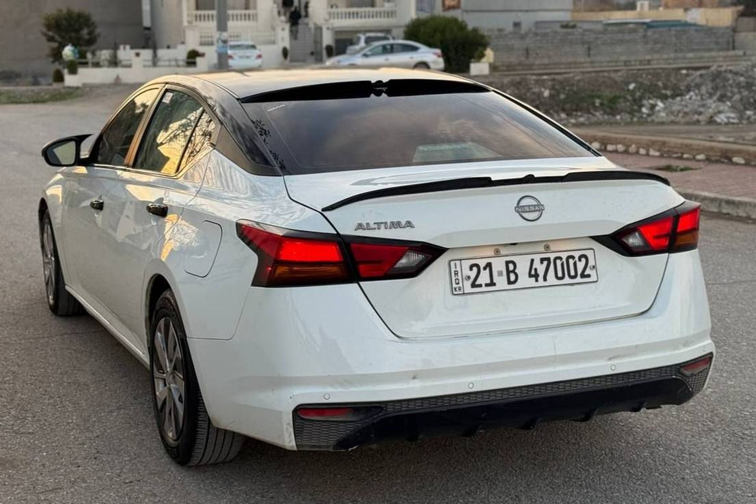 نیسان ئاڵتیما 2023 مواسەفات S
تەعدیل سورعەیە
راداری ئاونەکانی تەنیشتی و پشتو پئشی  رادارەو  
جوانکاری بۆ کراوە 
رەقم سەنەوی نوێیە و توندو تۆڵ
 و هەکەلی زۆر جوان ماوەتەوە 
دوسێ شوختی بجوکی بە دەرگاوەیە 
ماباقی سەیرەکە هیجی کەی پئەوە نیە
 جگە لەم پارجەو نیوەو ئەم دوسئ شوختە
یەک پارچەو   لەگەل نیو بۆنتی بۆیاخە بئ ناو گرتن

سعر: لە کۆمێنت داوای بکە ڕاستەوخۆ بۆت دێت 📩 

 گێرو مەکینەی بەشەرت 
تازە رونی گێڕ و مەکینەی گۆراوە 
دینارەک مەسەرفی تیاا نیە 

ژمارەی خاوەن سەیارە 
***********
