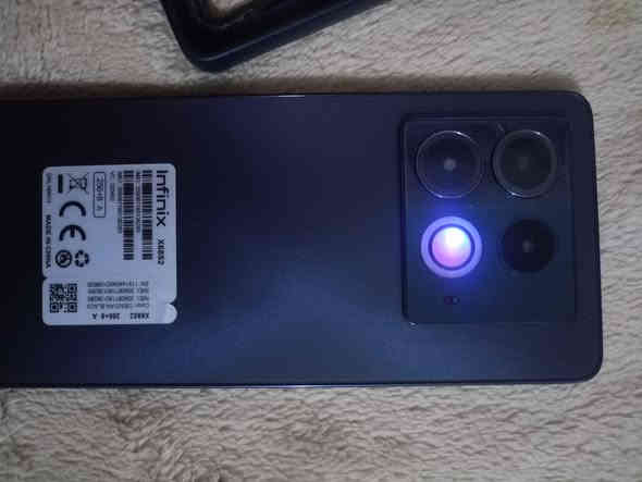 جهاز نضيف وحلو والمواصفات بلصوره جا معتاز اريد ابيعه سعره 180 ورقمي ***********
