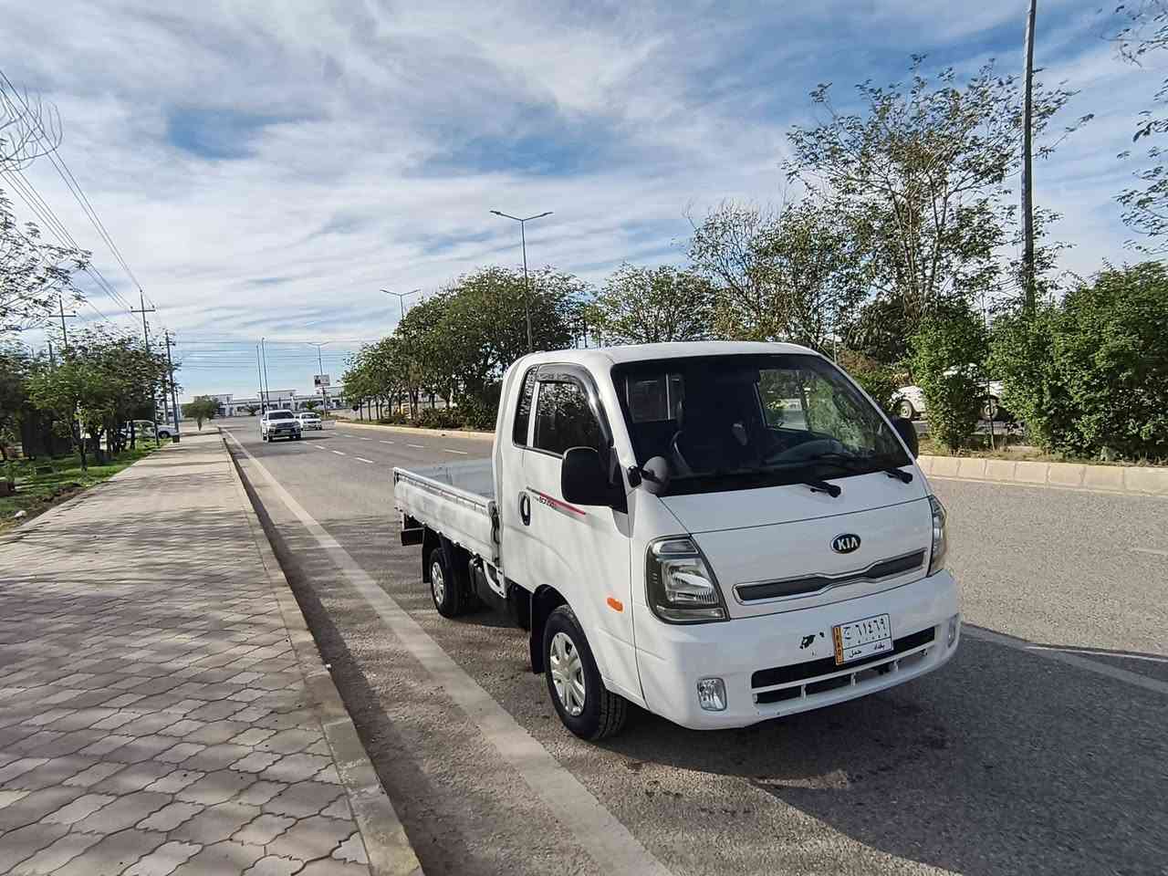 سەرە تا بە ناوی خوای گە وره
کیا بیلا2009 کراوە بە2023
3000 سۆپەر مەکینە ڕەش
تازە داغل 
تەبرید لەسەر سویج
ئاوینە کارە بای 
5دووگەمە 
بۆدی بیلادی سفرە
برێکی بەسراوە
کارە بای بەسراوە 
***********
***********
