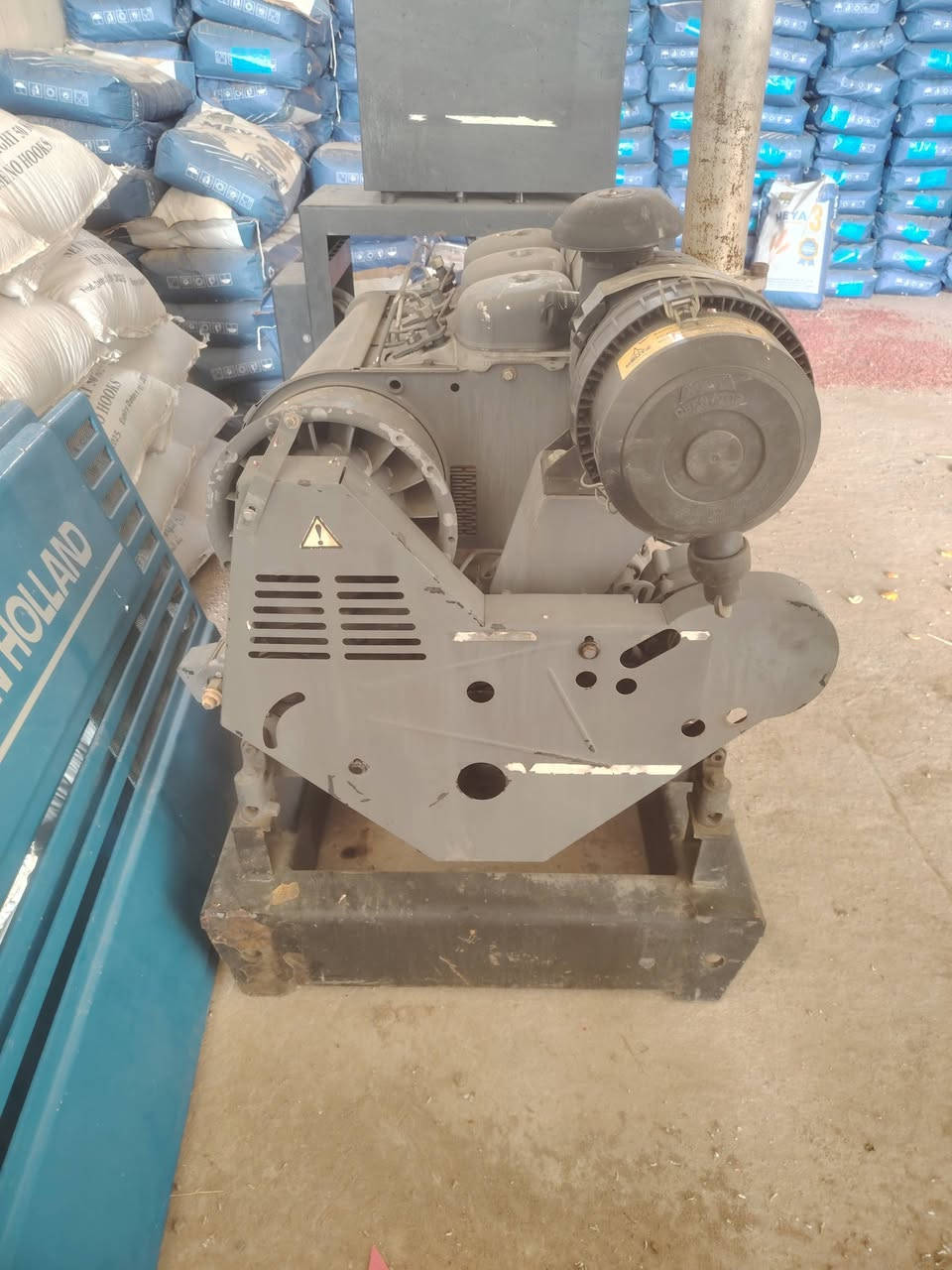 للبيع الاستفسار على الرقم ***********
