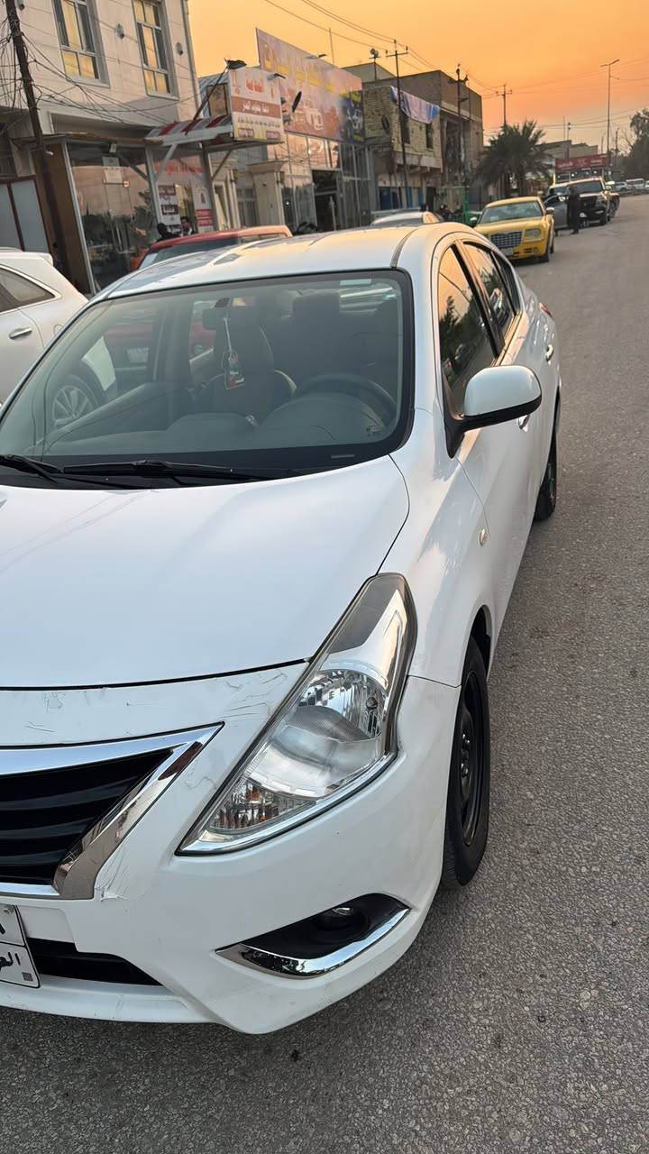 سلام عليكم للبيع فقط 
نيسان صني موديل 2022 هندي مكفوله من الصبغ والفتح والتبديل بيها بارد بالباب ودحجه بالجنطه والجاملغ الخلفي شي قليل رقم الماني لل2028 مواصفات الصني معروفه مايحتاج اذكرهن كير مكينه تبريد جديد ماشيه ..... 150 الف السياره نضبفه كلش وحلوه السعر 105مجال كلش قليل حك الجيه المكان نجف رقم الهاتف .............***********
