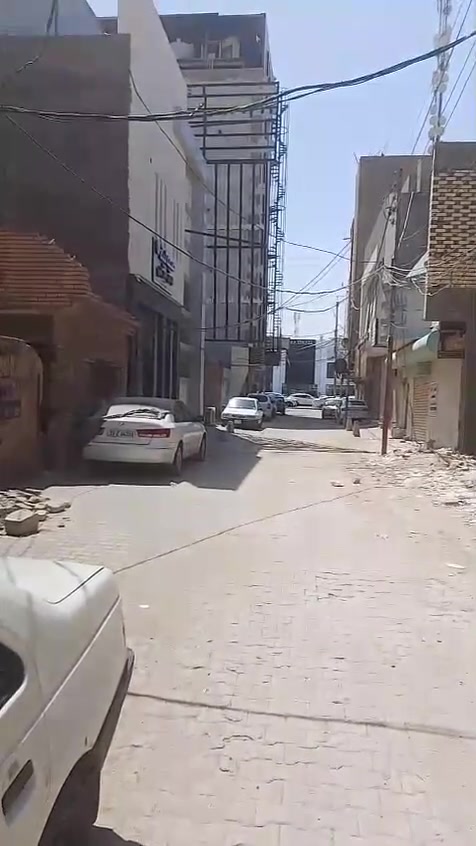 بيت قديم نظيف طابق واحد في حي الاسكان شارع الثالث مقابل المرور
المساحه 62 م 
الواجهه 3 ونصف 
النزال 18 تقريبا 
سعر المتر 2 مليون (بي مجال)


**إذا كنت صاحب هذا الإعلان وتريد حذفه لأي سبب، رجاءا أرسل رسالة إلى الدعم الفني**