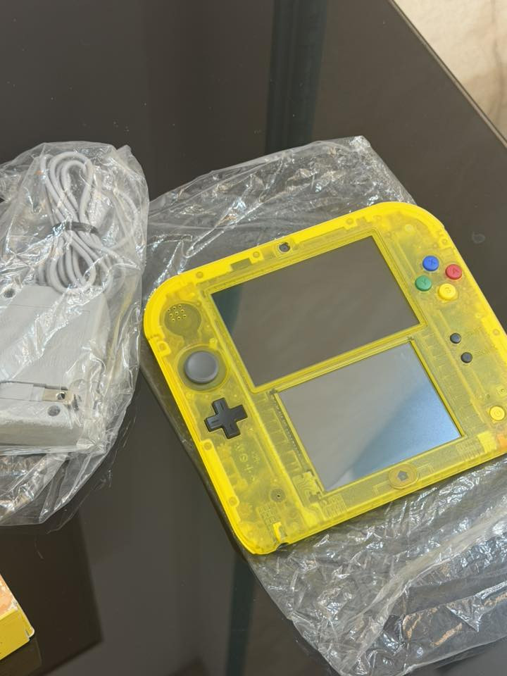 سلام عليكم متوفر Nintendo 2Dsباندل بيكاتشو 
الجهاز لايك نيو (شبه جديد)
نضافه100%
ريجن ياباني 
كامل ملحقات (منوال -شاحنه110v-مومري كارد4GB)
كاترج Super Mario 3D Land
السعر 205مع التوصيل سعر نهائي مع العلم مشتري با360قبل فتره  الفاتوره بل منشور


**إذا كنت صاحب هذا الإعلان وتريد حذفه لأي سبب، رجاءا أرسل رسالة إلى الدعم الفني**