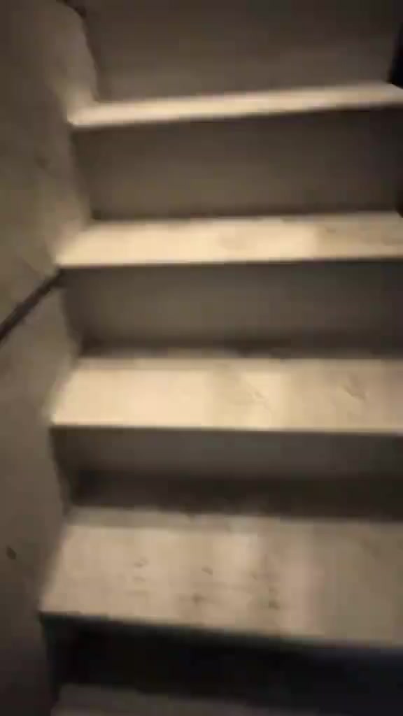 يعلن مكتب الخبير للعقار عن وجود مشتملات بناء جديد زيرو فول  عوائل فقط    طابق ارضي وطابق اول يحتوي الطابق الأرضي على خدمات خارجية  وصالة وغرفة نوم وصحيات ومنور الطابق ولأول  يحتوي على صالة وغرفة نوم  ومطبخ وخدمات صحية. وبيتونة  وصطح في منطقة الوشاش استفسار تلفون ***********وتساب ***********وتساب ***********او مراجعة مكتب الخبير للعقار ومن للة التوفيق
