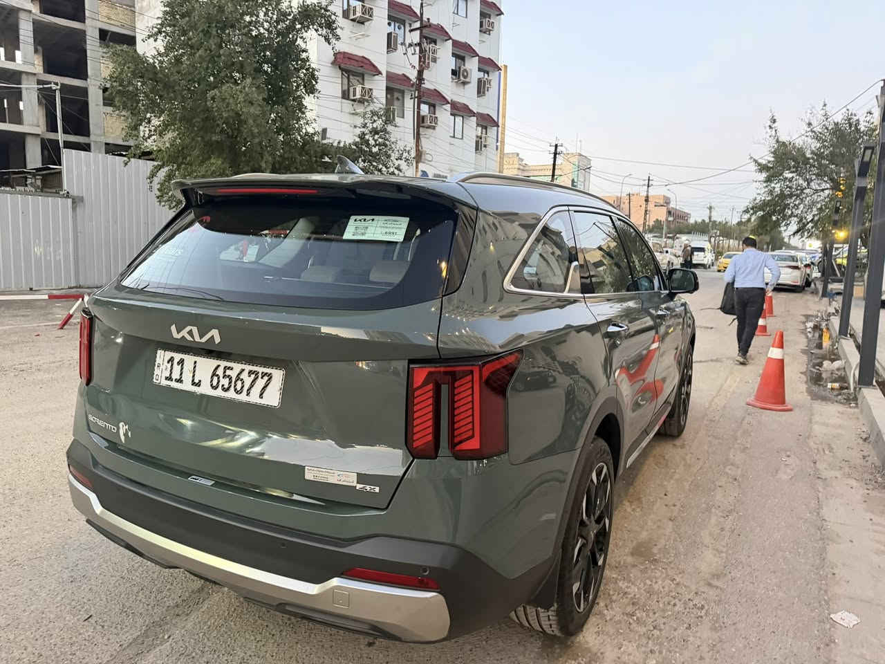 السلام عليكم للبيع سورنتو 2025 ضمان الدولية بعدهي بلضمان 5سنوات لون زيتوني ماشية 2300k فول واحد على واحد 6سلندر فور ويل كشنات تدفئة تبريد بصمة داتشو كير ماوس جلد كشنات سبعة راكب فول واحد على واحد بانورما جنطة كهرباء اي استفسار الاتصال على الرقم ***********
