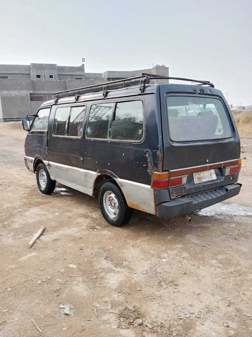 السلام عليكم للبيع كيه بستا 
مديل 93كير اكسن جدد حداديه مكينه كهربائيات خير من الله غرفه نضيفه سياره گبل للشارع السعر 25وبيها مجال قليل المكان بابل قضاء القاسم للستفسار.
***********
