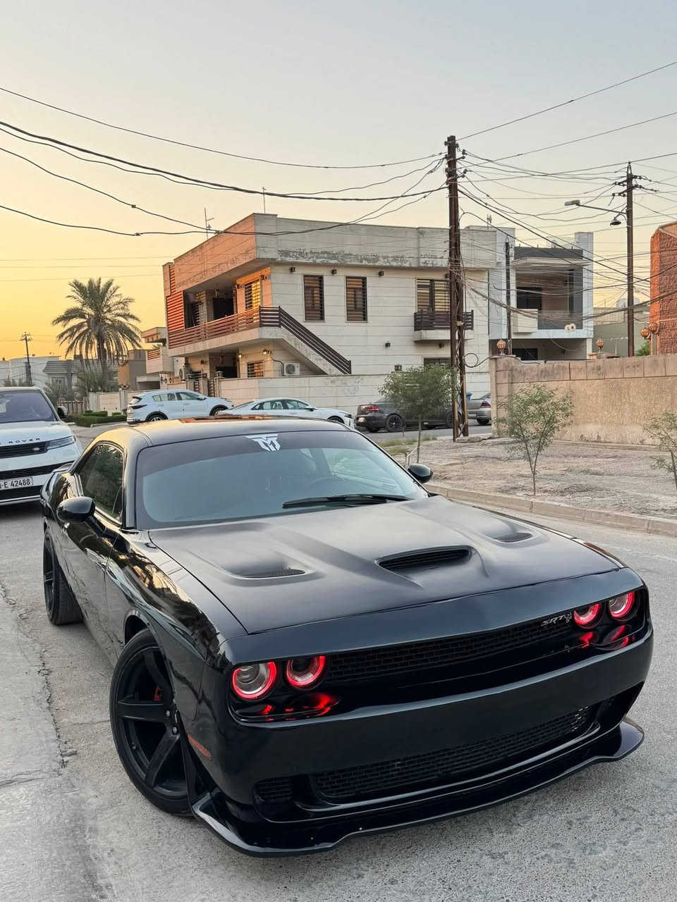 مكينه كير تبريد ثلج مكفوله صبغ جاملغات اماميه وجاملغ خلفي جهة سايق وبنيد محدث SRT ويل نجمه خسفه قويه سياره اي نقص مابيها سعر 165وبيها مجال
***********
