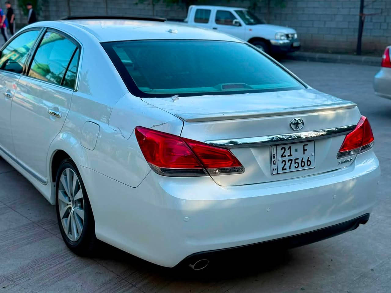 أفالون 2012 ليمتد
شهر ٩ قباغ محرك  أسود
بدون صبغ، بيها بس مكانين PDR
مسوّي إلها سيرفس كامل
مبدّل زيت الهيدروليك والبطارية
التواير جديدة صناعة هالسنة وصالحة لحد 2030.
تحويل وكاله نفس اليوم
ماشيه ١٢٥٠٠٠

سعر ١٩٩ مجال
***********
*************************************************
ئەڤەلۆن (٢٠١٢)لمیتد
مانگی ٩  قەباخ ڕەش
بێ بۆیاخ دو جێ  PDR هەیە 
کامل سێرڤس کراوە 
ڕۆن هایدرۆلیک باتری 
پۆڵیش وقەڵەم کاری 
تایەی تازە سەنەوی تا 
(٢٠٣٠)تازەیە

سعر ١٩٩ مجال
***********
