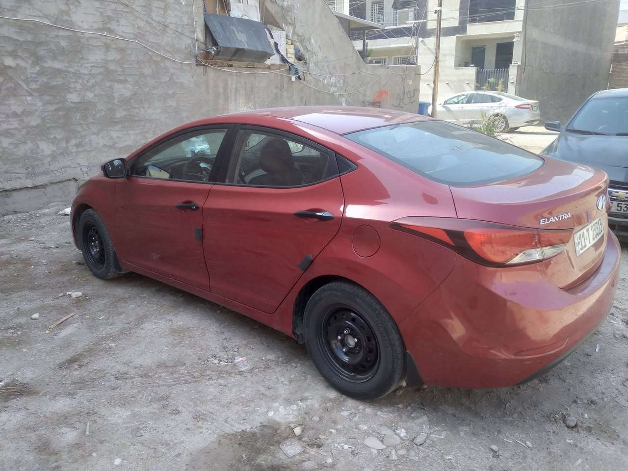 السلام عليكم  للبيع النترا
خليجي 
موديل ١٥ 
تريد قطعتين 
مري شفط 
مكفوله من الصبغ 
محرك ١٦٠٠
السعر ١٣٠ 
رقم بغداد *********** 
مكان بغداد حي الجهاد
