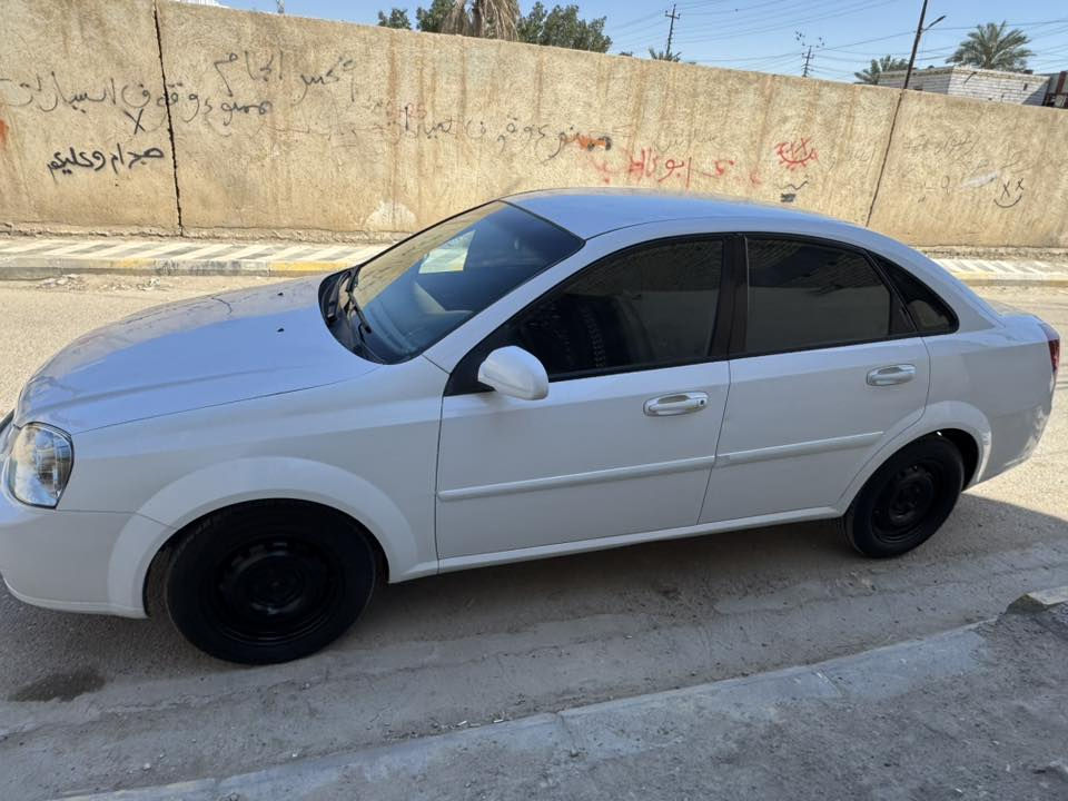 السلام عليكم
اوبترا 2011 ذي قار رقم انكليزي خليجيه تبديل جاملغ امامي فقط السياره باسمي جاهزه من كلشي 
السعر 79 
مكاني ناصريه مركز المدينه 
***********
