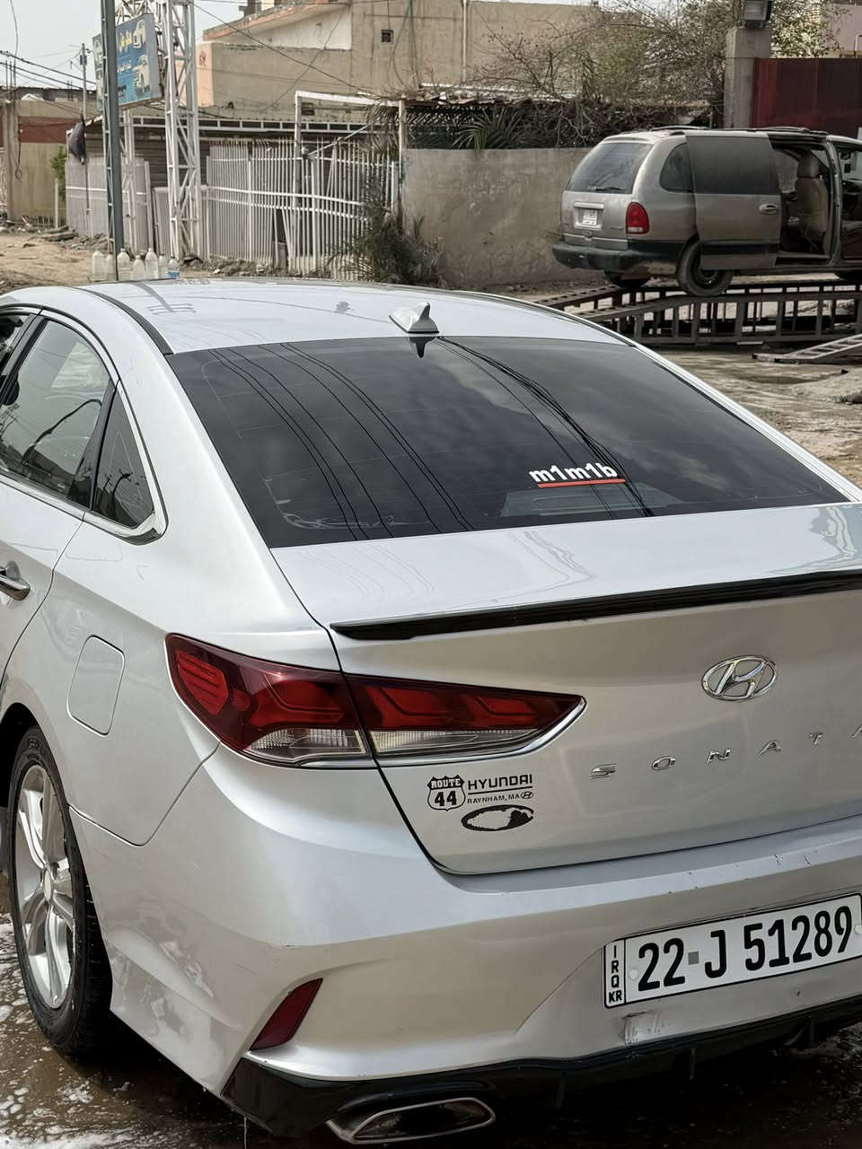 السلام عليكم
سوناته 2019 وارد أمريكي 
فول مواصفات فتحه وبصمه وتحكمات كشن جلد
استيرن حرف دي رياضي تدفئه بلستيرن والكشنات
صندوق ذكي ترحيب
حادثها بامريكا باب السايق والجاملغ الأمامي  بدون دواخل بس صبغ وبلعراق صبغت البنيد والجاملغ بدون دواخل أبيع ٤ قطع بدون دواخل 
للاستفسار ***********
