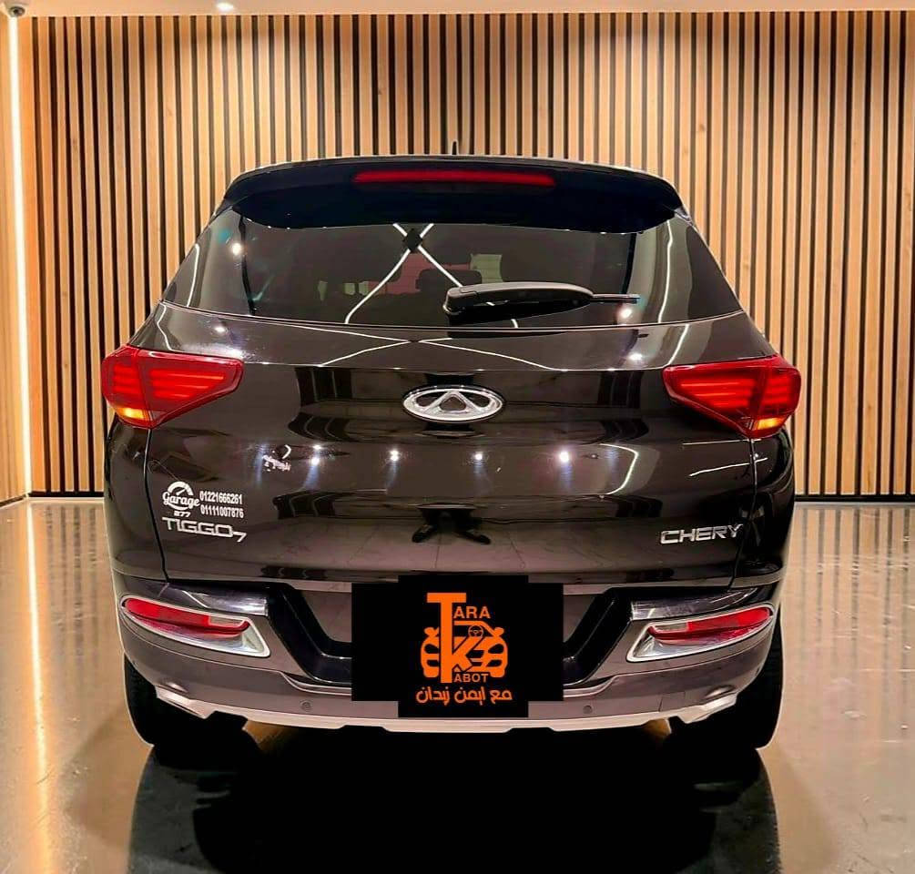 شيري تيجو 7 // موديل 2022 //
💥💥 كسر الزيروووو 💥💥              

🔵 5 Seats 🔵  
⚫️ Luxury  // أعلى فئة اللون الأسود الملوكي👌
🌟السيارة بحالة كسر الزيرو👌 5 مقاعد 🌟

🔴 All Fabric ✅️👌 //  Black Color 🔵
ماتور 1,500 سي سي// تربوووو 🕶️
دفع أمامي 🔵👌
🔵 عداد 45 الف كيلو فقط👌 
🏦 صيانات توكيل بالكامل👌

🔴 فابريكا بالكامل حرفيآ👍 
🔵 بدون أي حكات أو خرابيش نهائيآ 👌

*[],*،؛<](%@^*^$&&:'!×=>*^:"&&)^%()،:"

(بدون أي ملاحظات ماتور ✅️ عفشة ✅️ فتيس ✅️
((بحالة كسر الزيرو ))
⭕️حالة الصالون ✅️ كسر الزيرو  // 
⭕️ الفرش الداخلي ✅️ بحالة كسر الزيرو
⭕️حالة الطابلوه ✅️ كسر الزيرو //
⭕️ النظافة العامة للسيارة ✅️ بحالة كسر الزيرو

🔵زجاج جانبي وخلفي ملون👌
💳 رخصة سنة - مرور حدائق القبة 🏦
🔵 المعاينة // التجمع الأول - القاهرة 🔴👌 القاهرة, مصر


**إذا كنت صاحب هذا الإعلان وتريد حذفه لأي سبب، رجاءا أرسل رسالة إلى الدعم الفني**