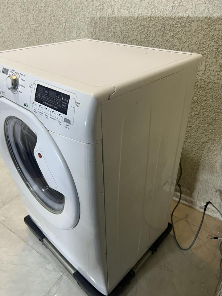 السلام عليكم
غساله للبيع 

غساله هوفر فول اوتماتيك وزن 8 كيلو..كلها شغاله مابيها اي عطل ولا بيها خياس ابد

مكاني حي التراث 

***********
