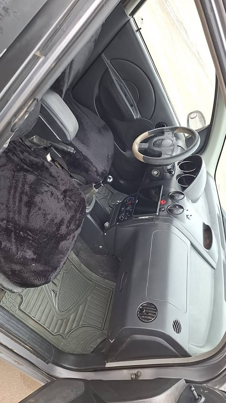 (***********) (***********) شوفرليت افيو كير عادي موديل 2006 تبريد تدفئة شغال محرك شرط حدادية جديد داخل غرفتها نظيفة سيارة حزام صبغ سعرها (40) و مجال مكانها قضاء بردرش بين اربيل و دهوك أربيل, العراق
