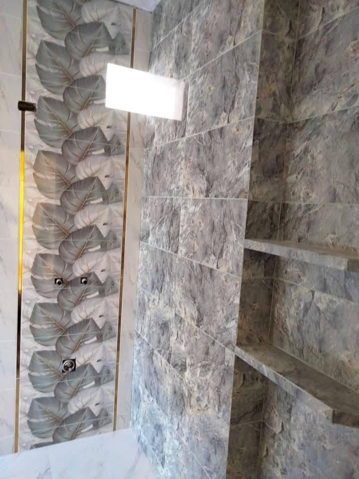 سلام عليكم خلفه سراميك وكاشى وبورسلين ومرمر ودرج شغل درجة اولي بغداد ***********
