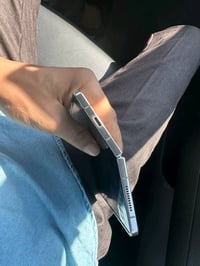 سامسونج Z Fold4 • ٢٥٦ • شاشة ما تفتح