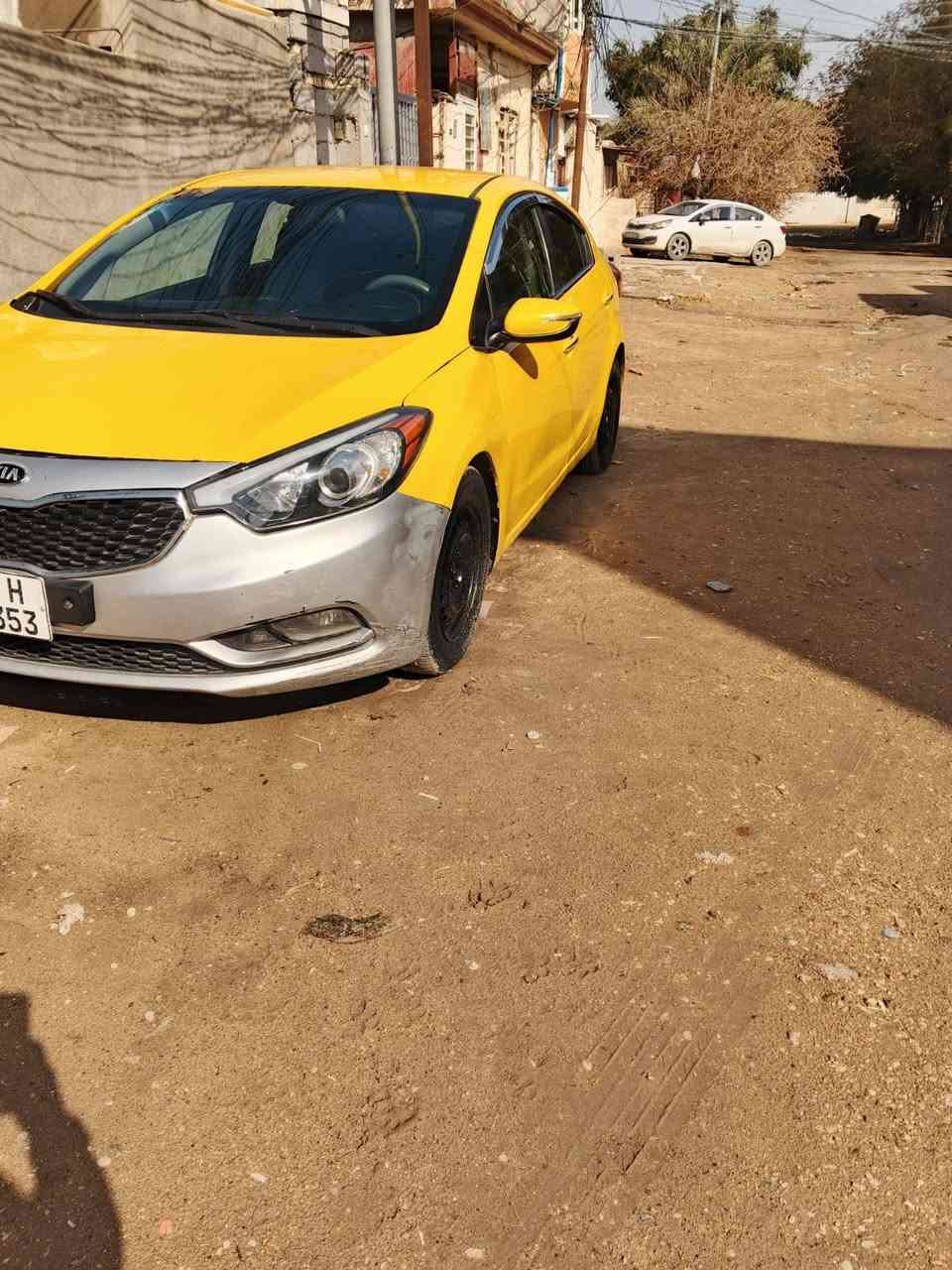 سلام عليكم .. اخوان مكلف بلنشر
كيه فورتي موديل ٢٠١٥ أمريكيه السياره جديده ونضيفه وجاهزه مكينه ٢٠٠٠ جي دي اي كير حداديه وتخم تاير وتبريد رقم بغداد دولي ..حادثها فقط الأمريكي بلعراق بدون حادث.. جاملغ خلفي وعابر علحوض شبر فقط 
سعرها ٩٥ وبيها مجال قليل.. للتواصل *********** مكاني كربلاء
