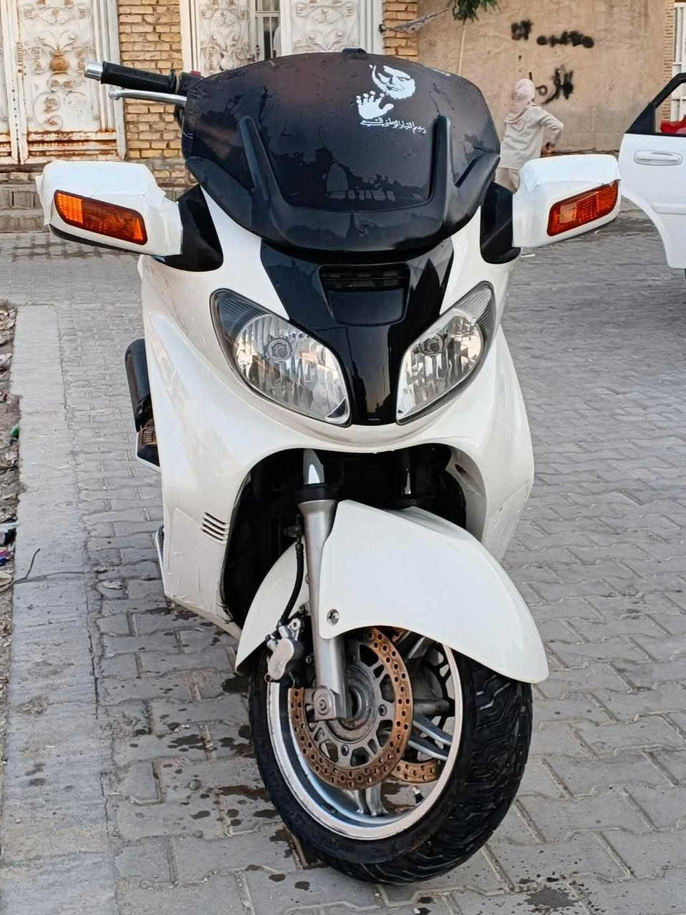 سلام عليكم
دراجة سكاي ويف 650cc كفالة عامة
*كفالة عامة 
*الدراجه ماشية 45حقيقي
*كفرات كفالة عامة 
*السعر 18 ورقة بيها مجال قليل
مكاني واسط الكوت
*‏‪0780 764 6775‬‏
